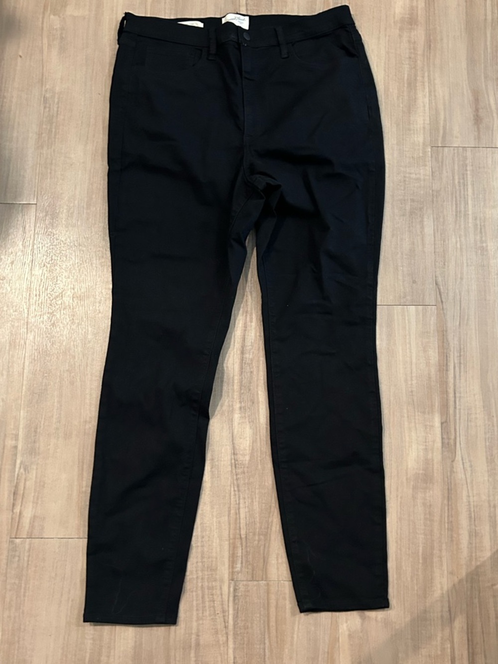 Universal Thread Women's Skinny Jeans in Black